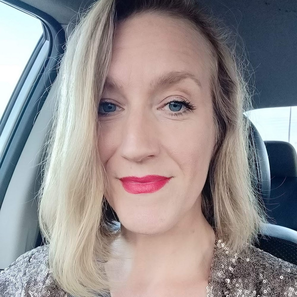 Meet your Posher, Helen